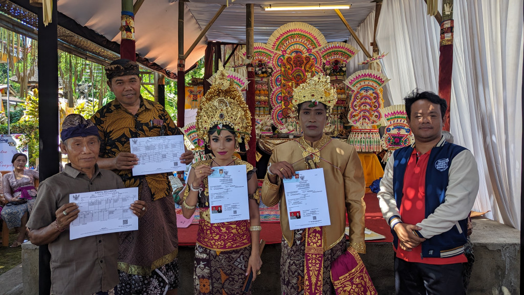 Pemerintah Desa Abiansemal Dauh Yeh Cani Manfaatkan Layanan Telunjuk Sakti untuk Digitalisasi Dokumen Kependudukan